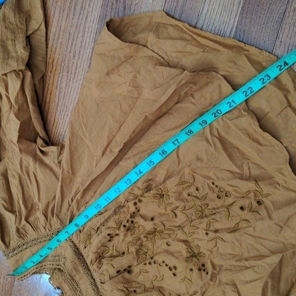 Free PEOPLE faraway fields blouse top embroidered boho xs - Picture 15 of 15